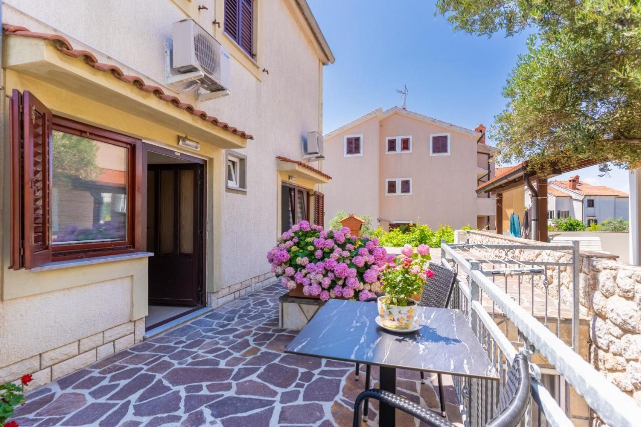 Apartments Ivanka Cres Εξωτερικό φωτογραφία