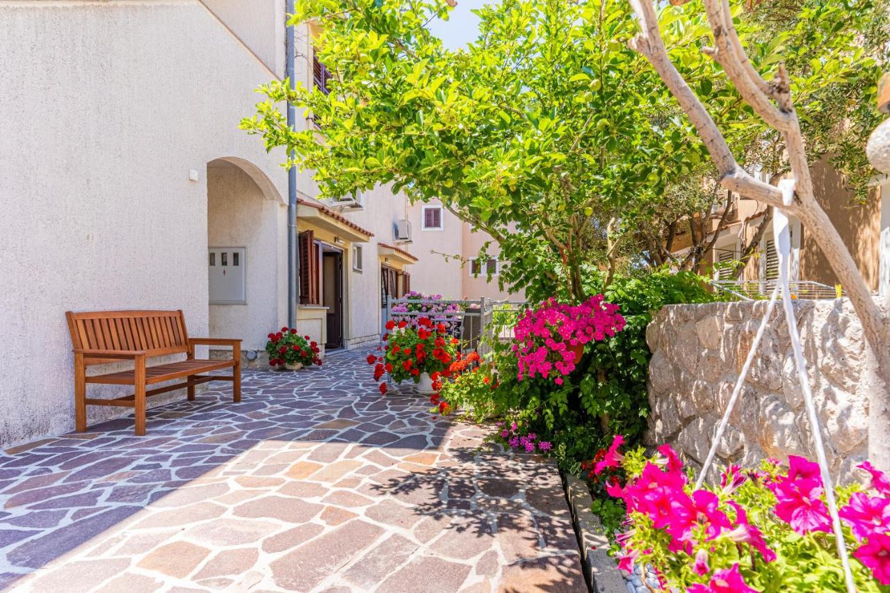 Apartments Ivanka Cres Εξωτερικό φωτογραφία